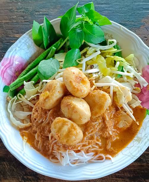 ขนมจีนน้ำยาป่า
